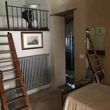 Podere I Troni Bed & Breakfast Piancastagnaio