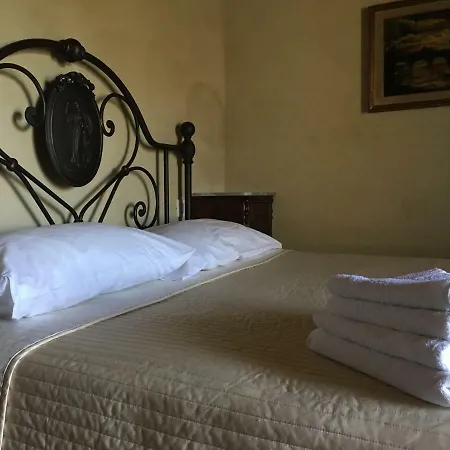 Podere I Troni Bed & Breakfast Piancastagnaio